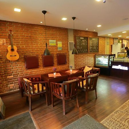 Thumbelina Apartments & Hotel Aluthgama Ngoại thất bức ảnh