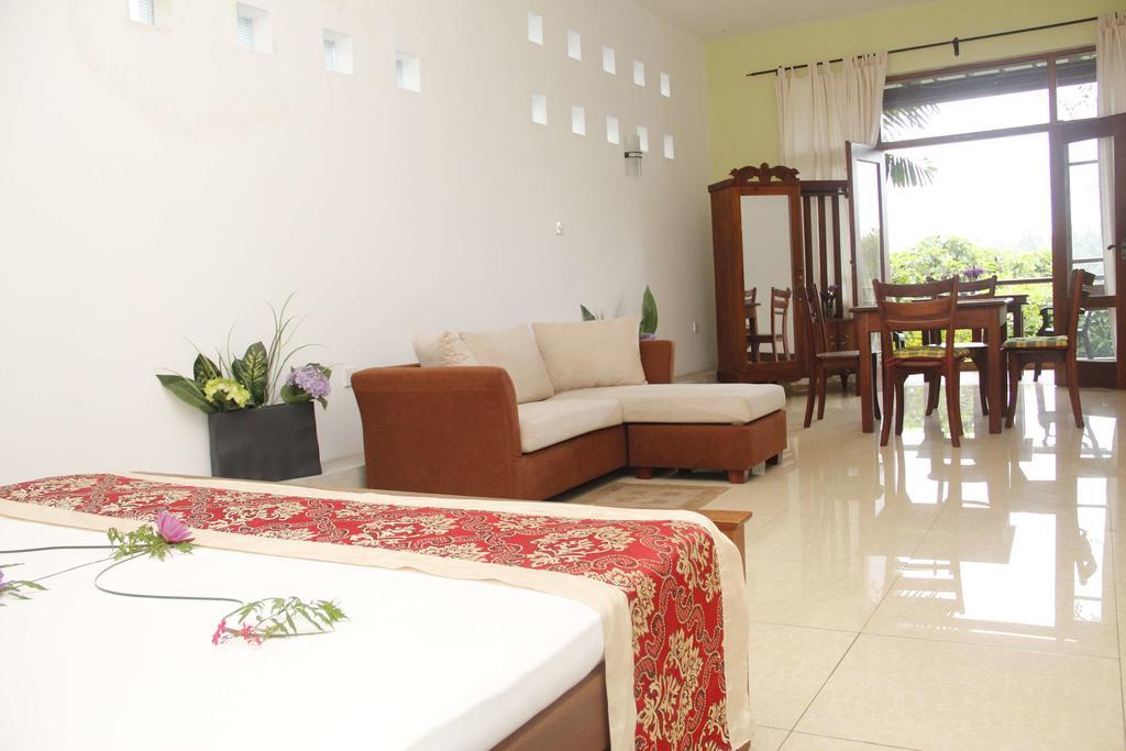 Thumbelina Apartments & Hotel Aluthgama Ngoại thất bức ảnh