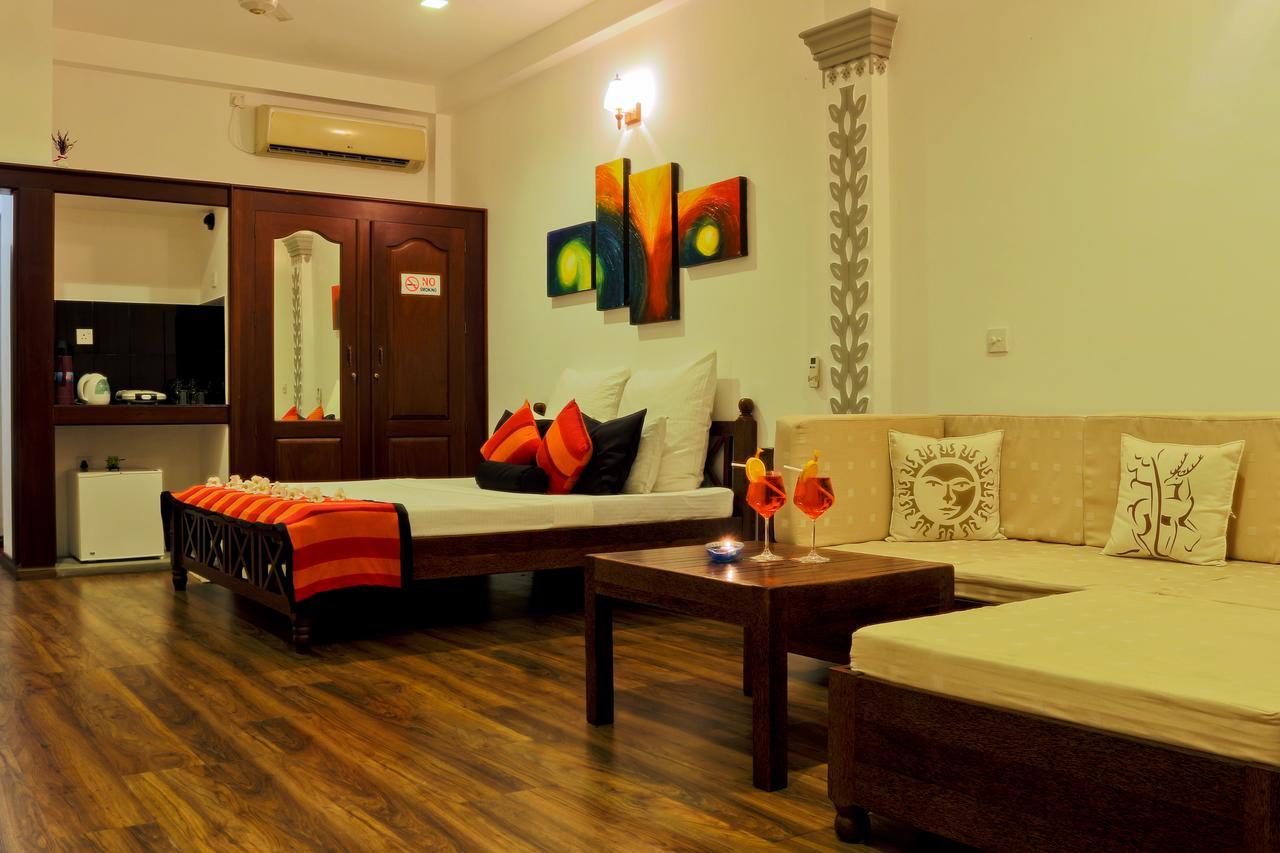 Thumbelina Apartments & Hotel Aluthgama Ngoại thất bức ảnh