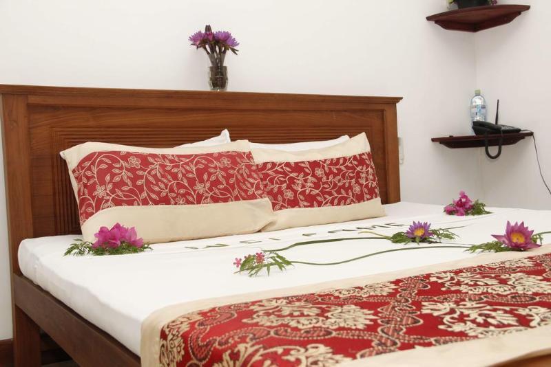 Thumbelina Apartments & Hotel Aluthgama Ngoại thất bức ảnh