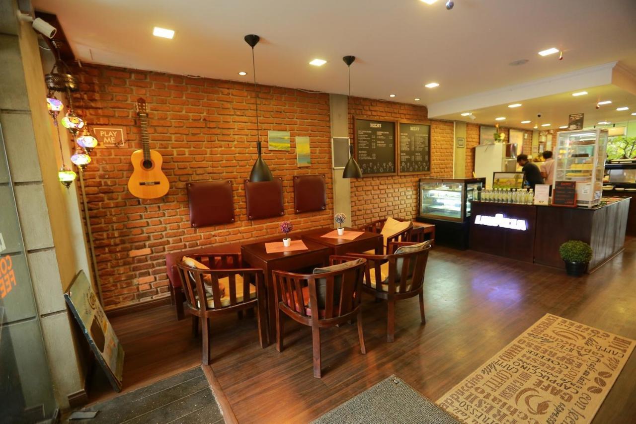 Thumbelina Apartments & Hotel Aluthgama Ngoại thất bức ảnh